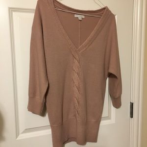 Simple detailed sweater
